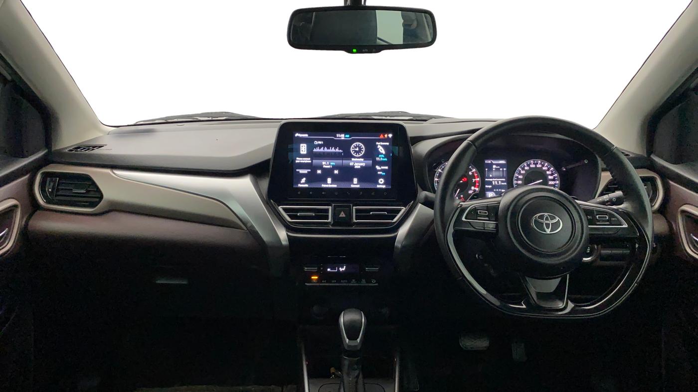 2024 Toyota Urban Cruiser Taisor V 1.0 Petrol AT, Petrol, Automatic, 9,383 km, Dashboard