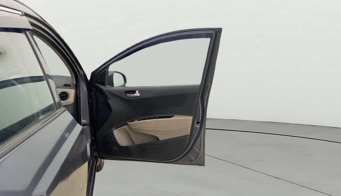 2015 Hyundai Grand i10 SPORTZ 1.2 KAPPA VTVT, Petrol, Manual, 60,994 km, RHS Front Door