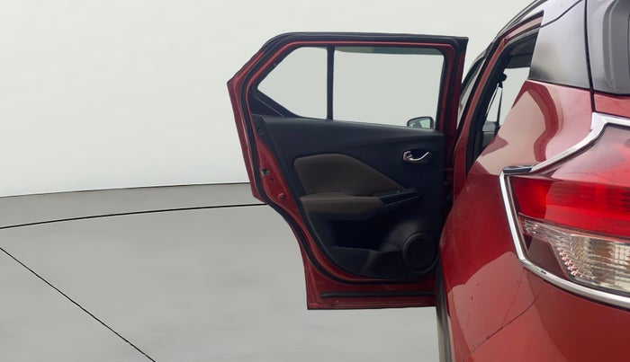 2019 Nissan Kicks XV PREMIUM O DUAL TONE DIESEL, Diesel, Manual, 1,16,212 km, LHS Rear Door