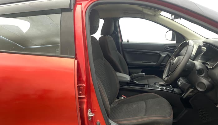 2022 Renault Kiger RXZ TURBO CVT DUAL TONE, Petrol, Automatic, 65,030 km, Right Side Front Door Cabin