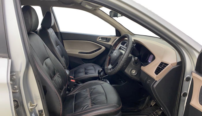 2019 Hyundai Elite i20 SPORTZ PLUS 1.2, Petrol, Manual, 77,442 km, Right Side Front Door Cabin