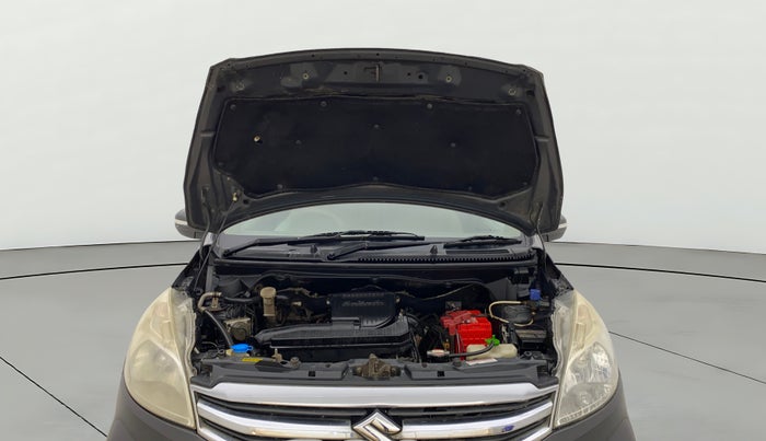 2016 Maruti Ertiga VXI, CNG, Manual, 1,30,738 km, Open Bonet