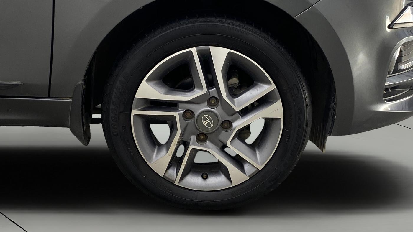 2022 Tata TIGOR XZ PLUS PETROL, Petrol, Manual, 43,484 km, Right Front Wheel
