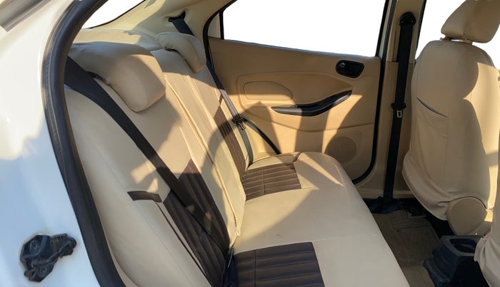 2018 Ford Figo Aspire Titanium 1.2 Ti-VCT Opt, Petrol, Manual, 33,865 km, Right Side Rear Door Cabin