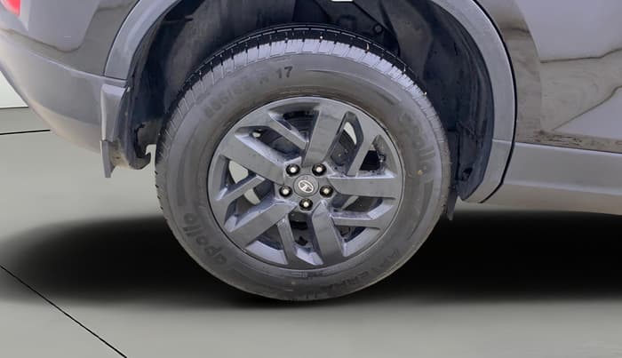 2020 Tata Harrier XZA PLUS 2.0L, Diesel, Automatic, 44,628 km, Right Rear Wheel