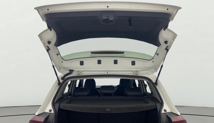 2021 Skoda KUSHAQ AMBITION 1.0L TSI MT, Petrol, Manual, 31,637 km, Boot Door Open