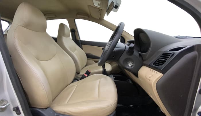 2017 Hyundai Eon ERA +, Petrol, Manual, 16,404 km, Right Side Front Door Cabin
