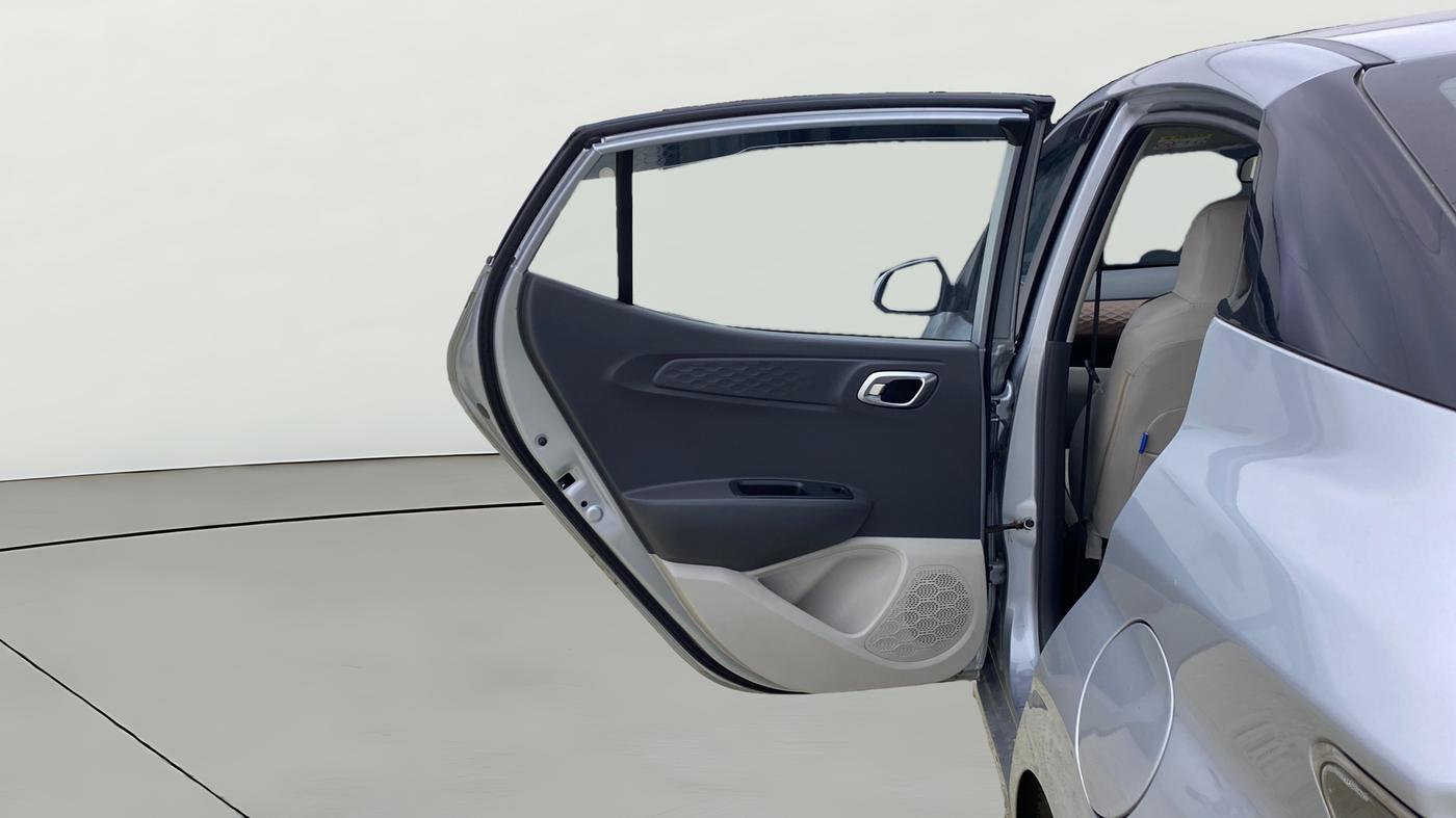 2022 Hyundai AURA SX PLUS 1.2 AMT, Petrol, Automatic, 29,897 km, LHS Rear Door