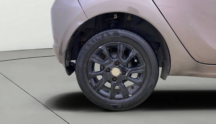 2018 Tata Tiago XZ DIESEL, Diesel, Manual, 82,616 km, Right Rear Wheel