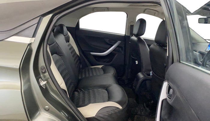 2020 Tata NEXON XMA SUNROOF PETROL, Petrol, Automatic, 75,708 km, Right Side Rear Door Cabin