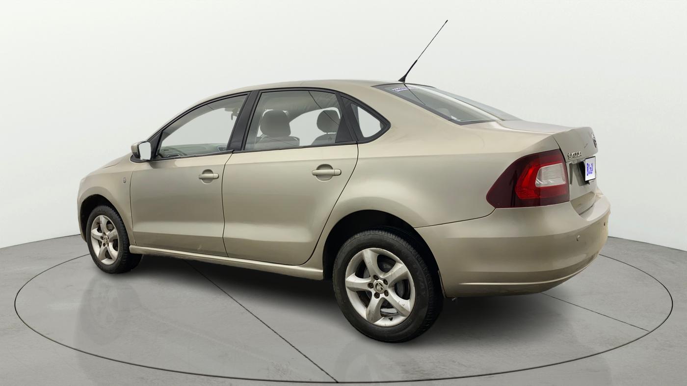 2014 Skoda Rapid AMBITION 1.6 MPI MT, Petrol, Manual, 85,441 km, Left Back Diagonal