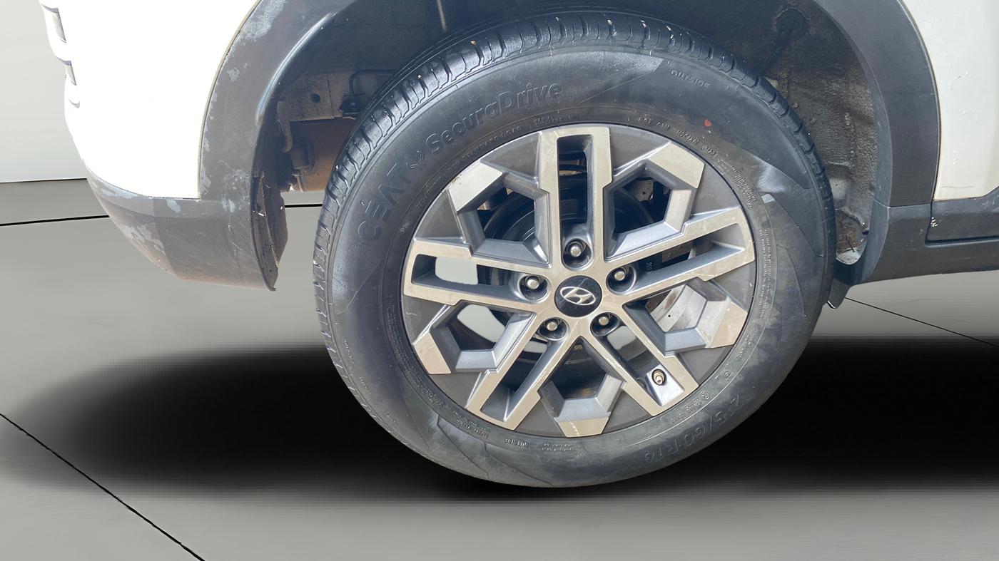 2023 Hyundai VENUE SX (O) MT 1.0 Turbo, Petrol, Manual, 45,050 km, Right Rear Wheel