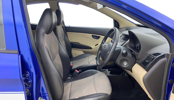 2016 Hyundai Eon MAGNA +, Petrol, Manual, 21,885 km, Right Side Front Door Cabin