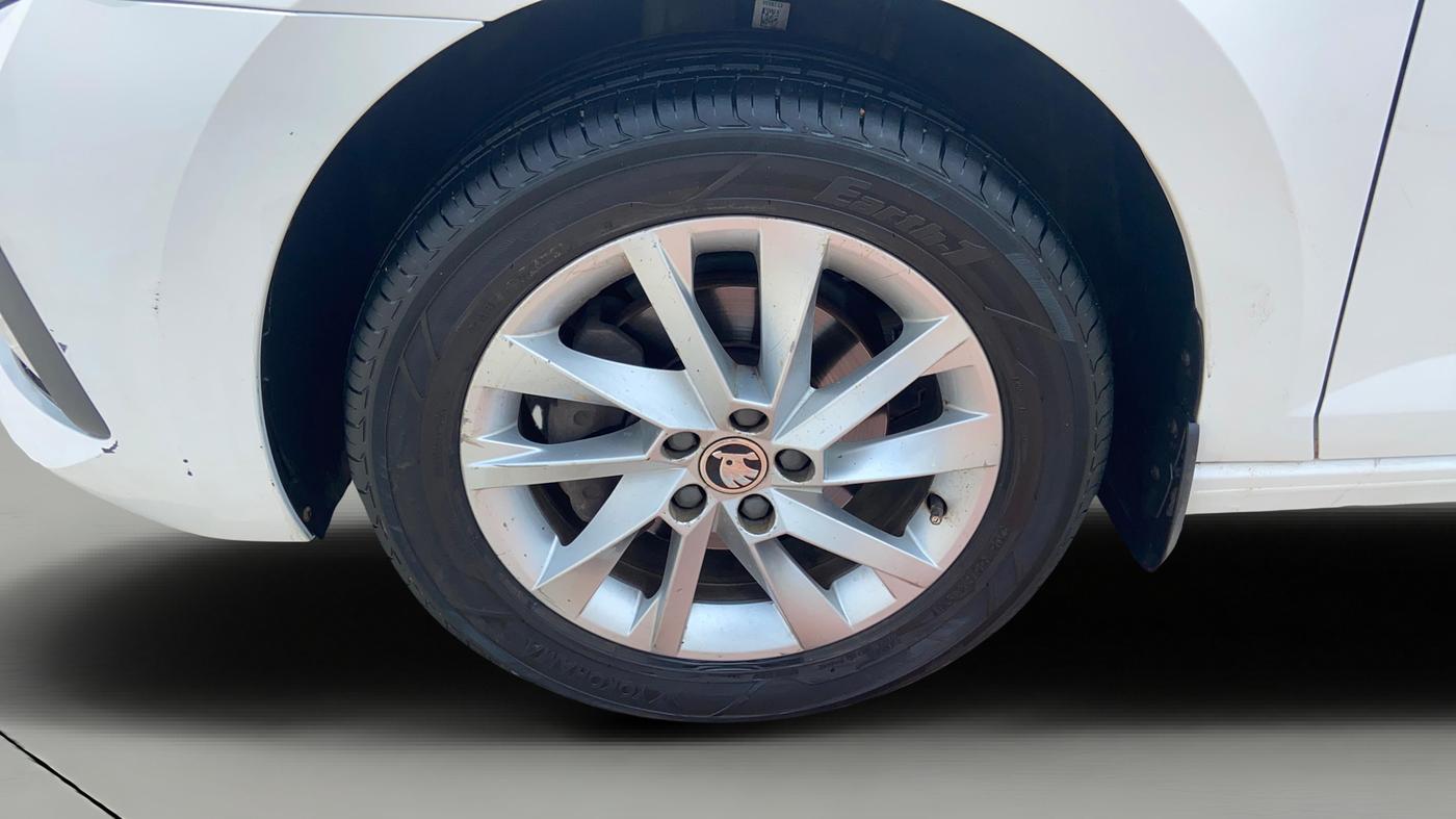 2023 Skoda SLAVIA AMBITION 1.0L TSI AT, Petrol, Automatic, 75,687 km, Left Front Wheel