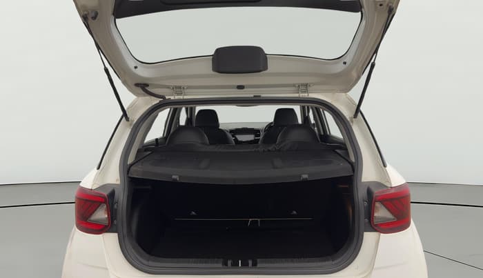 2020 Hyundai VENUE S 1.2, Petrol, Manual, 35,081 km, Boot Open Zoomed View