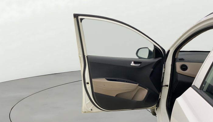 2017 Hyundai Grand i10 SPORTZ (O) 1.2 KAPPA VTVT, Petrol, Manual, 38,846 km, LHS Front Door