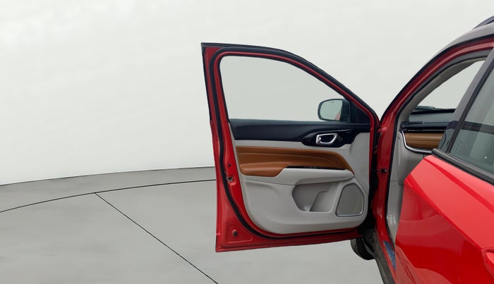 2022 Jeep Compass LIMITED (O) 2.0 DIESEL, Diesel, Manual, 57,552 km, LHS Front Door