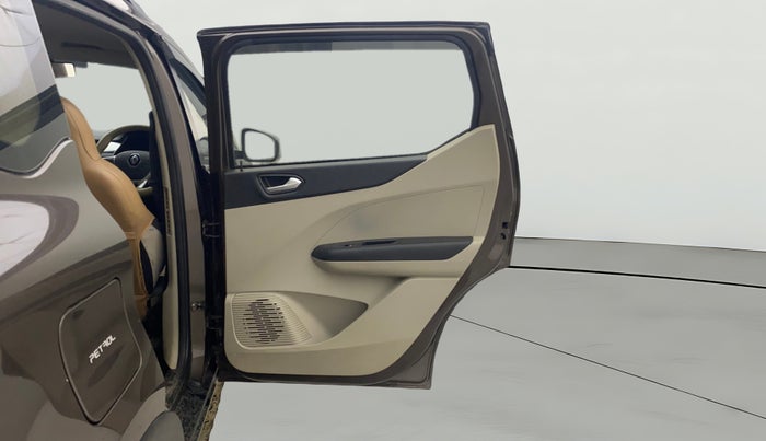 2022 Renault TRIBER RXZ, Petrol, Manual, 75,598 km, RHS Rear Door