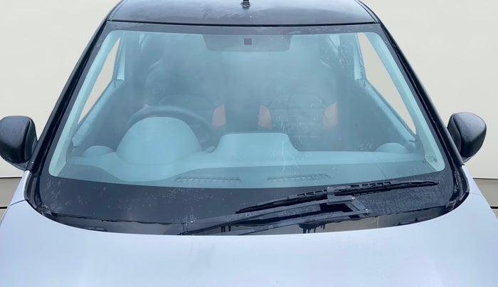 2021 Renault Kwid RXT 1.0 (O), Petrol, Manual, 79,393 km, Front Windshield