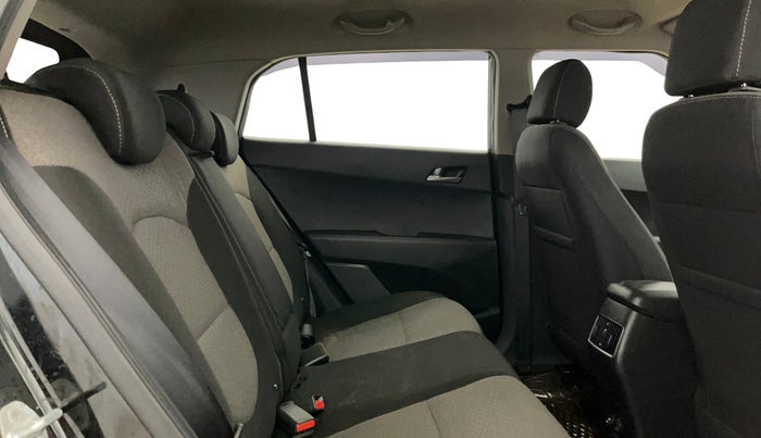 2016 Hyundai Creta SX PLUS AT 1.6 PETROL, Petrol, Automatic, 69,536 km, Right Side Rear Door Cabin