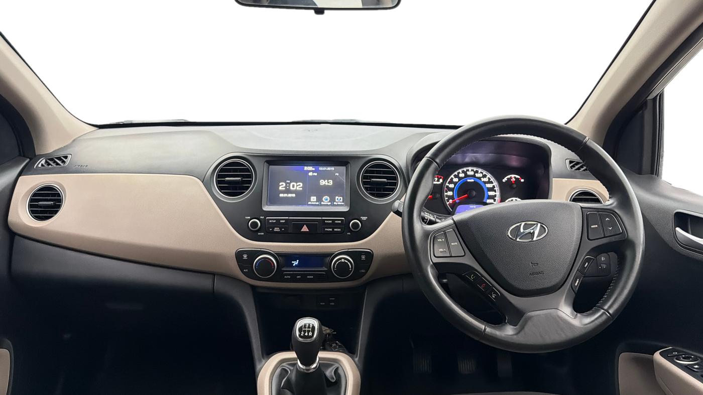 2017 Hyundai Grand i10 ASTA 1.2 KAPPA VTVT, Petrol, Manual, 19,490 km, Dashboard