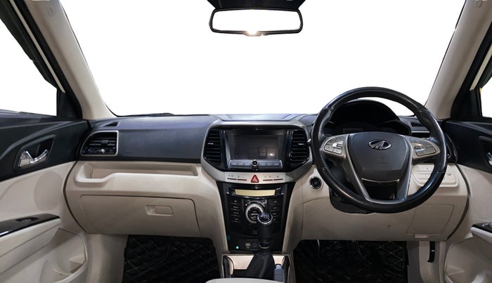 2021 Mahindra XUV300 W8 (O) 1.2 PETROL, Petrol, Manual, 67,600 km, Dashboard