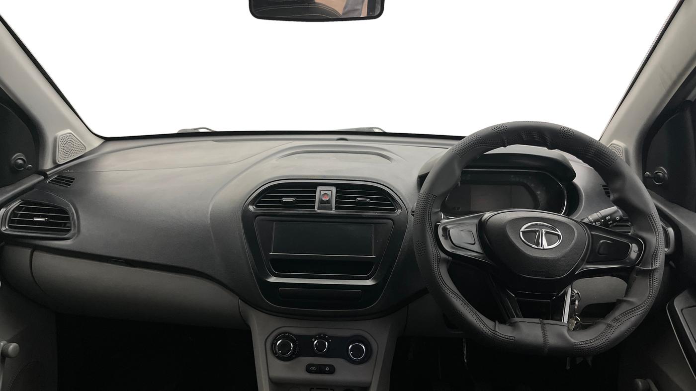 2022 Tata Tiago XE PETROL, Petrol, Manual, 37,973 km, Dashboard