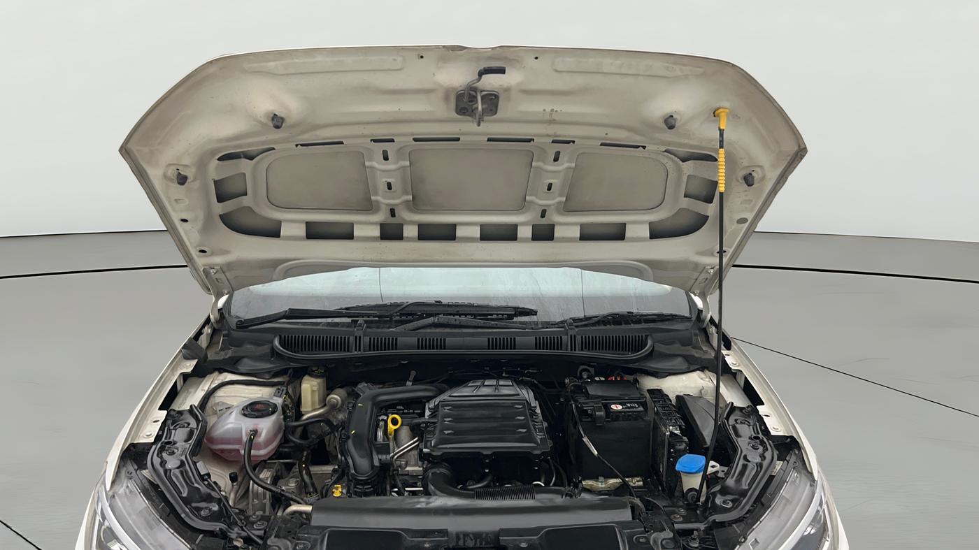 2023 Volkswagen VIRTUS TOPLINE TSI 1.0 AT, Petrol, Automatic, 46,529 km, Open Bonet
