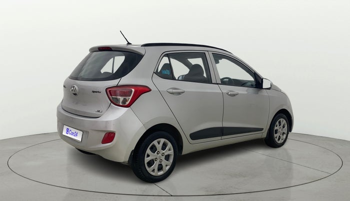 2016 Hyundai Grand i10 SPORTZ 1.2 KAPPA VTVT, CNG, Manual, 25,982 km, Right Back Diagonal
