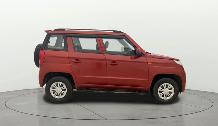 2016 Mahindra TUV300 T6, Diesel, Manual, 73,681 km, Right Side View