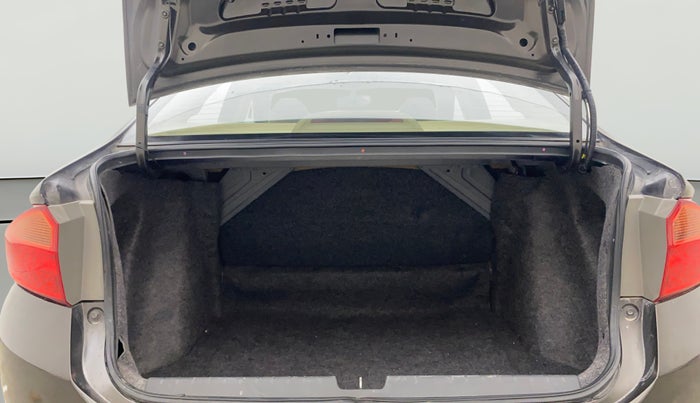 2015 Honda City 1.5L I-VTEC SV, Petrol, Manual, 1,07,468 km, Boot Open Zoomed View