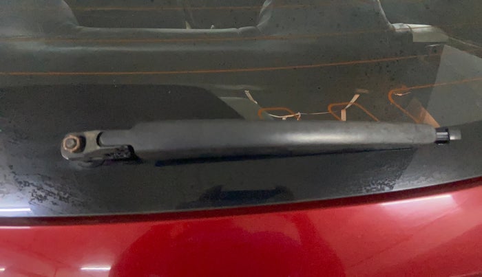 2017 Ford New Figo TITANIUM 1.2 PETROL MT, Petrol, Manual, 36,596 km, Rear Wiper