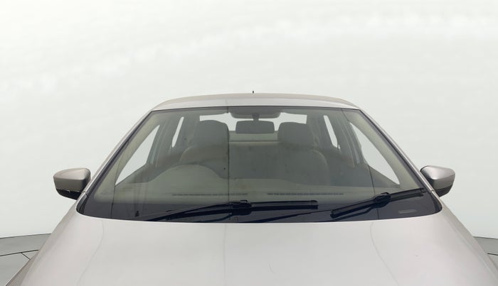 2013 Skoda Rapid AMBITION 1.6 TDI CR MT PLUS, Diesel, Manual, 89,400 km, Front Windshield