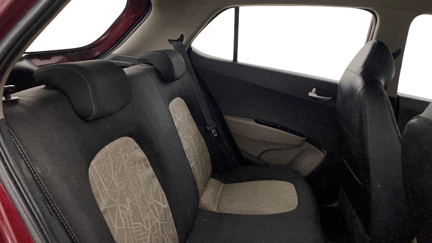 2014 Hyundai Grand i10 ASTA AT 1.2 KAPPA VTVT, Petrol, Automatic, 68,216 km, Right Side Rear Door Cabin