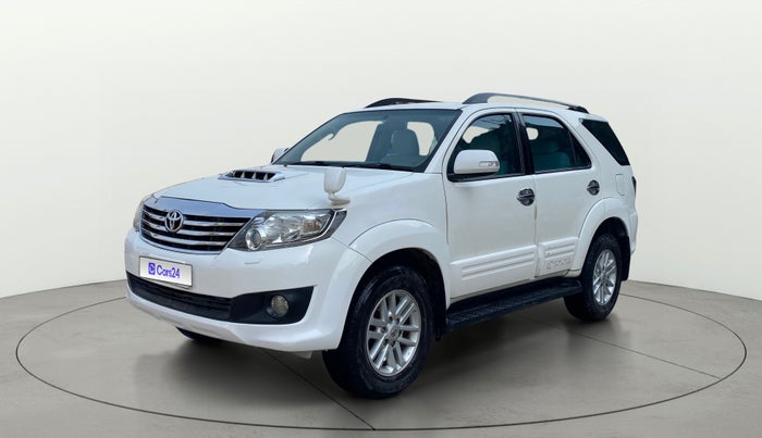 2013 Toyota Fortuner 3.0 4X4 MT, Diesel, Manual, 1,28,393 km, Left Front Diagonal