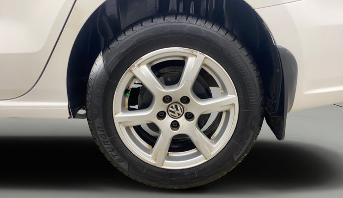 2013 Volkswagen Vento HIGHLINE DIESEL 1.6, Diesel, Manual, 70,042 km, Left Rear Wheel