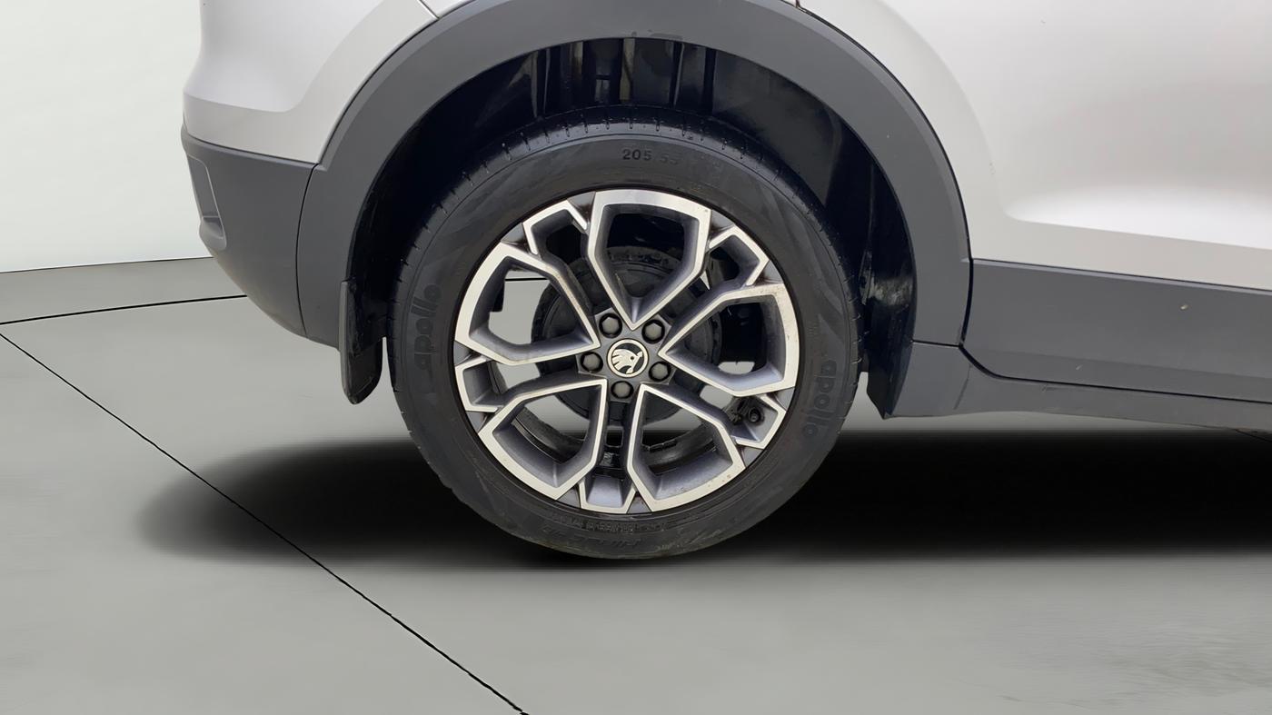 2021 Skoda KUSHAQ STYLE 1.5L TSI DSG, Petrol, Automatic, 25,627 km, Right Rear Wheel