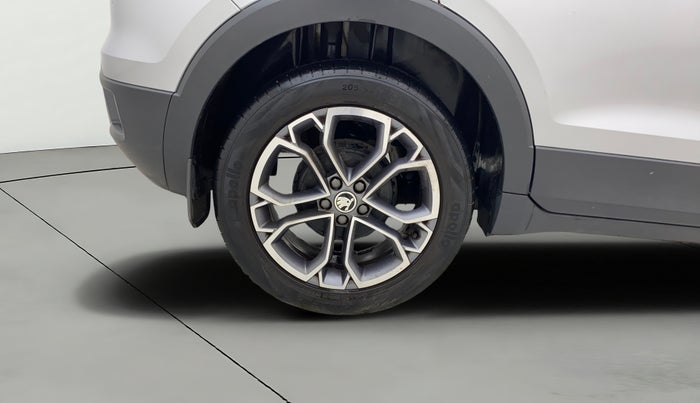 2021 Skoda KUSHAQ STYLE 1.5L TSI DSG, Petrol, Automatic, 25,627 km, Right Rear Wheel