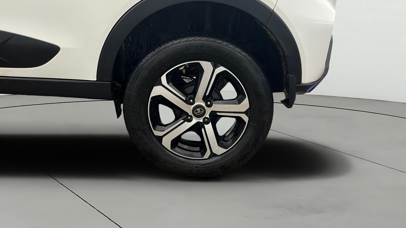 2022 Tata NEXON XZ PLUS PETROL, Petrol, Manual, 40,045 km, Left Rear Wheel