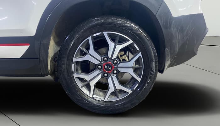 2019 KIA SELTOS GTK 1.4 PETROL, Petrol, Manual, 1,12,787 km, Left Rear Wheel