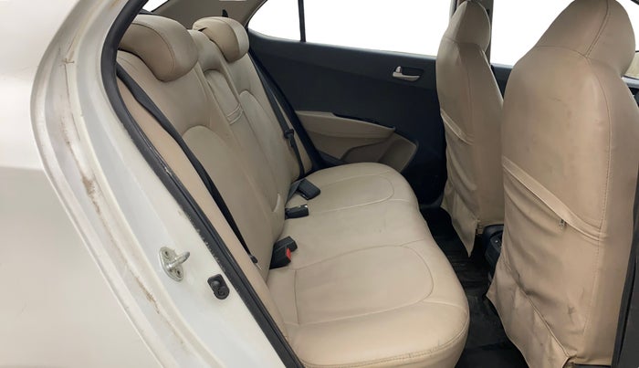 2014 Hyundai Xcent SX 1.2 (O), Petrol, Manual, 1,04,349 km, Right Side Rear Door Cabin