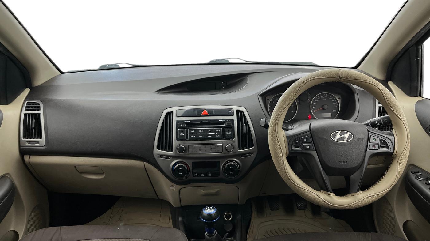 2014 Hyundai i20 SPORTZ 1.2, Petrol, Manual, 69,911 km, Dashboard