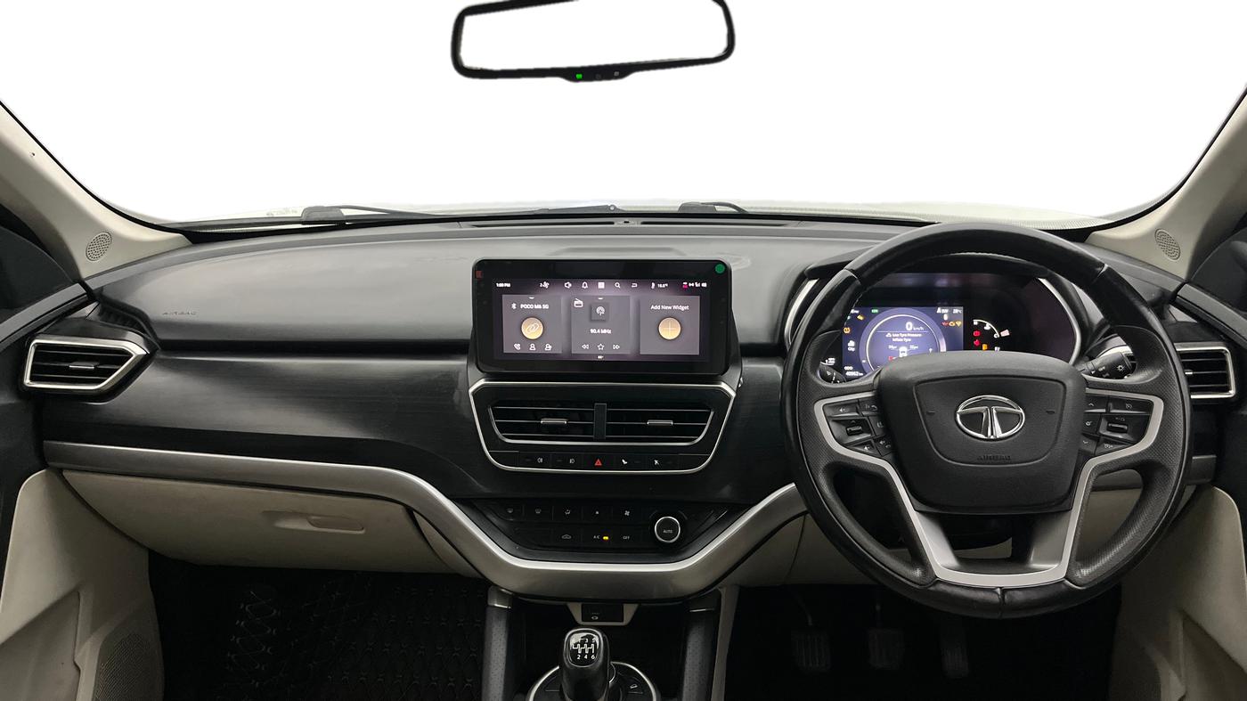 2023 Tata Safari XZ, Diesel, Manual, 40,943 km, Dashboard