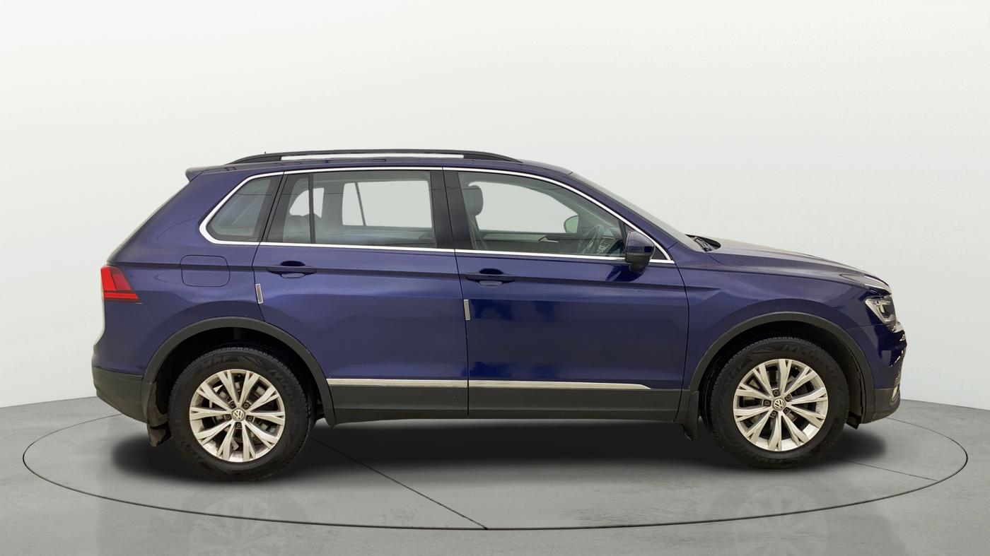2017 Volkswagen TIGUAN COMFORTLINE TDI AT, Diesel, Automatic, 81,532 km, Right Side View