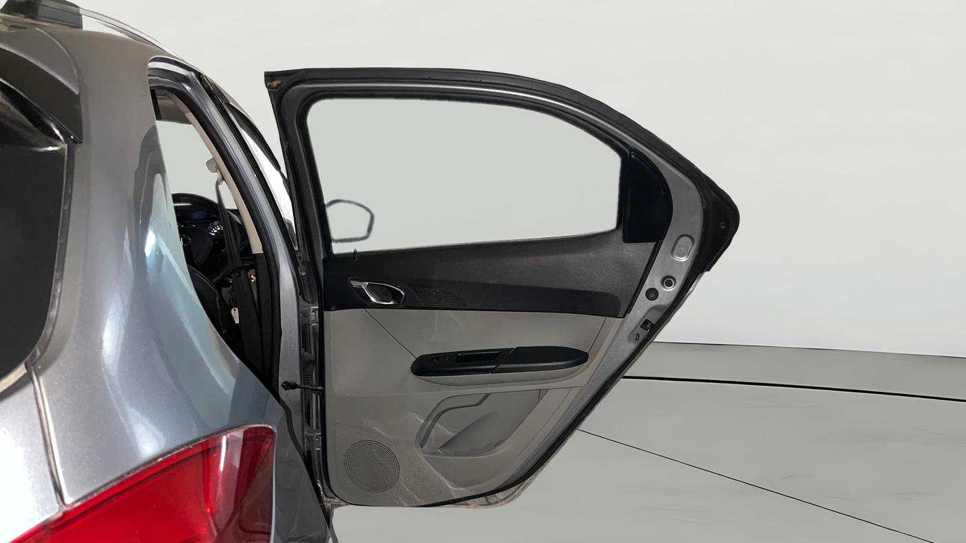 2019 Tata Tiago XZ PLUS PETROL, CNG, Manual, 93,892 km, RHS Rear Door