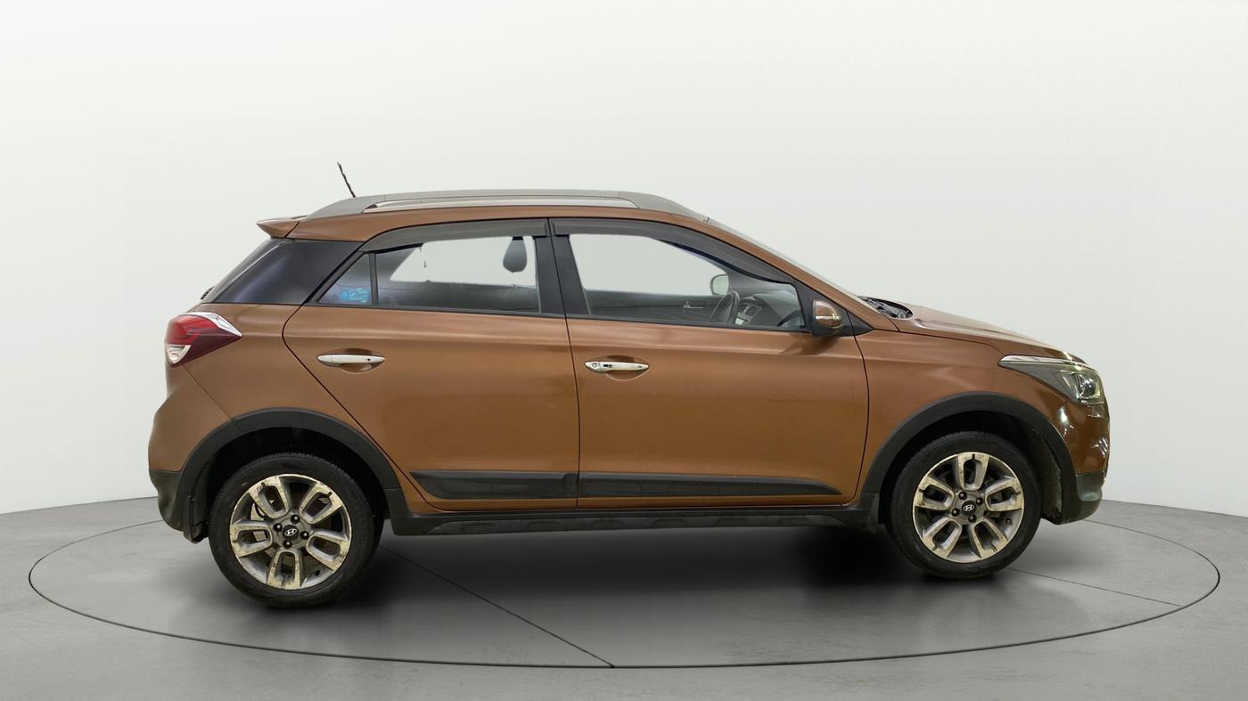 2015 Hyundai i20 Active 1.4 SX, Diesel, Manual, 63,289 km, Right Side View