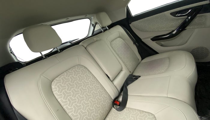 2023 Tata NEXON XZA Plus LUXS Diesel Jet, Diesel, Automatic, 32,219 km, Right Side Rear Door Cabin