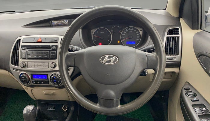 2014 Hyundai Elite i20 MAGNA 1.4 CRDI, Diesel, Manual, 80,824 km, Steering Wheel Close Up