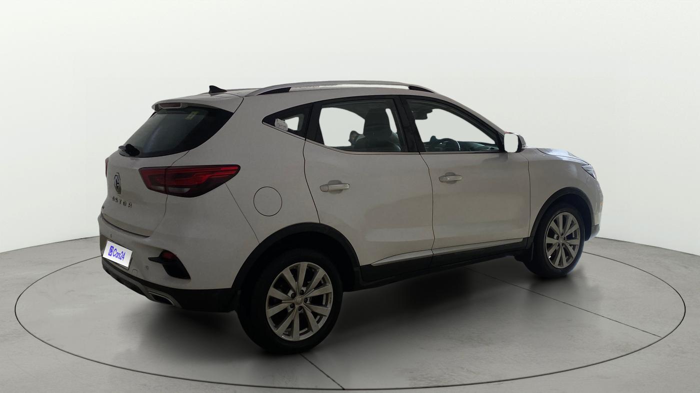 2022 MG ASTOR SMART 1.5 MT, Petrol, Manual, 33,203 km, Right Back Diagonal