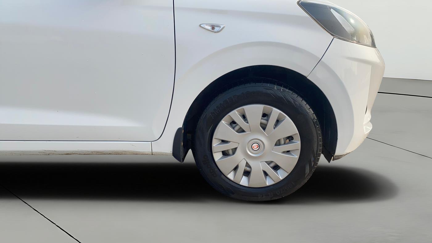 2022 Hyundai GRAND I10 NIOS ERA 1.2 KAPPA VTVT, Petrol, Manual, 58,830 km, Right Front Wheel